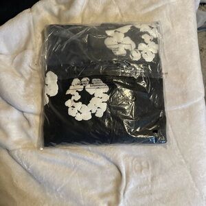 Black denim tear never worn size L